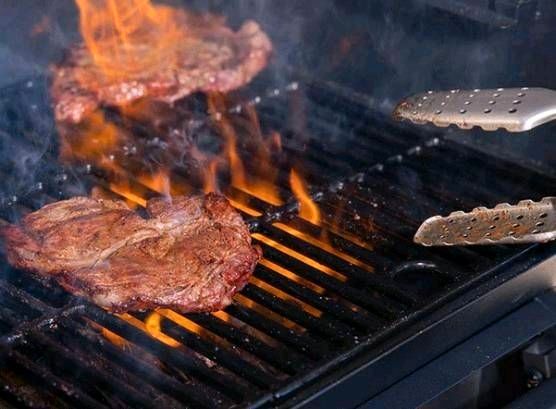Pit Boss  Peletgrill Smoker Competition 1250 Bluetooth Wifi smoke